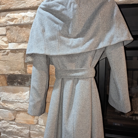 Ladies - Picture 2 of 6